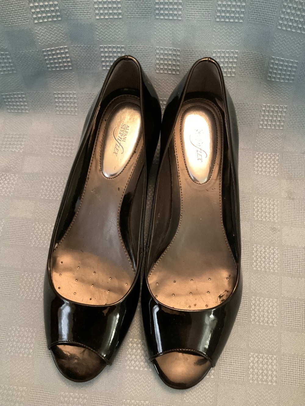Alfani Step N Flex Sz 6.5 Black Patent Leather Open Toe Wedges - Picture 2 of 12